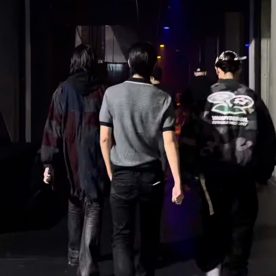 ohyulah's tweet photo. ohyul’s back profile… 🫠🐺 #오율 https://t.co/nLw2oCI3bj