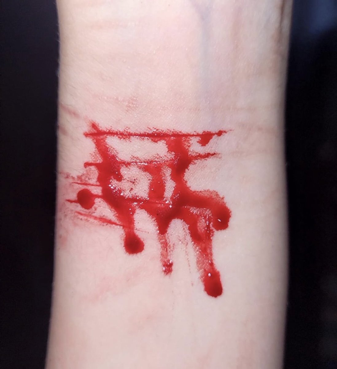 gojowk's tweet photo. sm real ones cause i feel bad with u guys thinking that the last ones were real 😿
#nsfxmakeup https://t.co/OmJdACHJyC