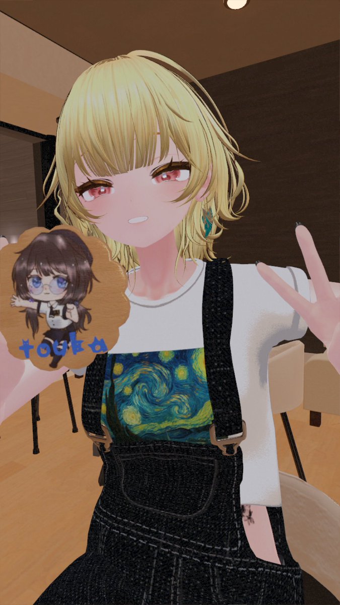 koyubi_1234's tweet photo. 行ってきました #VRC_Pinkycat

イベカレ見て初参加！
可愛らしいフラッペを注文、コースターの裏は店長でした！
美味しいフラッペとお酒飲みながら楽しい時間を過ごし、代表取締役からは書類送検を学びました https://t.co/SPFBWb0jsp