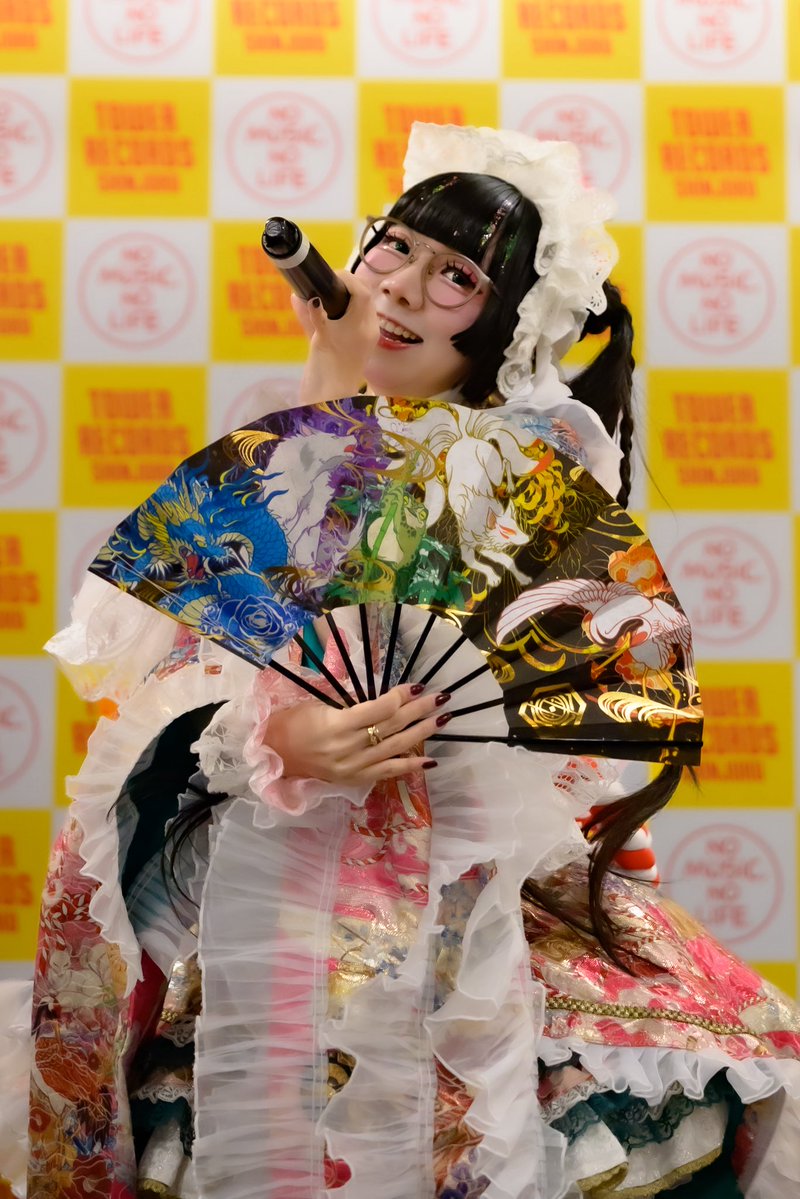kua2_'s tweet photo. 9/23 新宿タワレコ
#花魁道中 フリーライブ 
#りづず
#花魁道中撮影部 https://t.co/G1DLvVGFWz