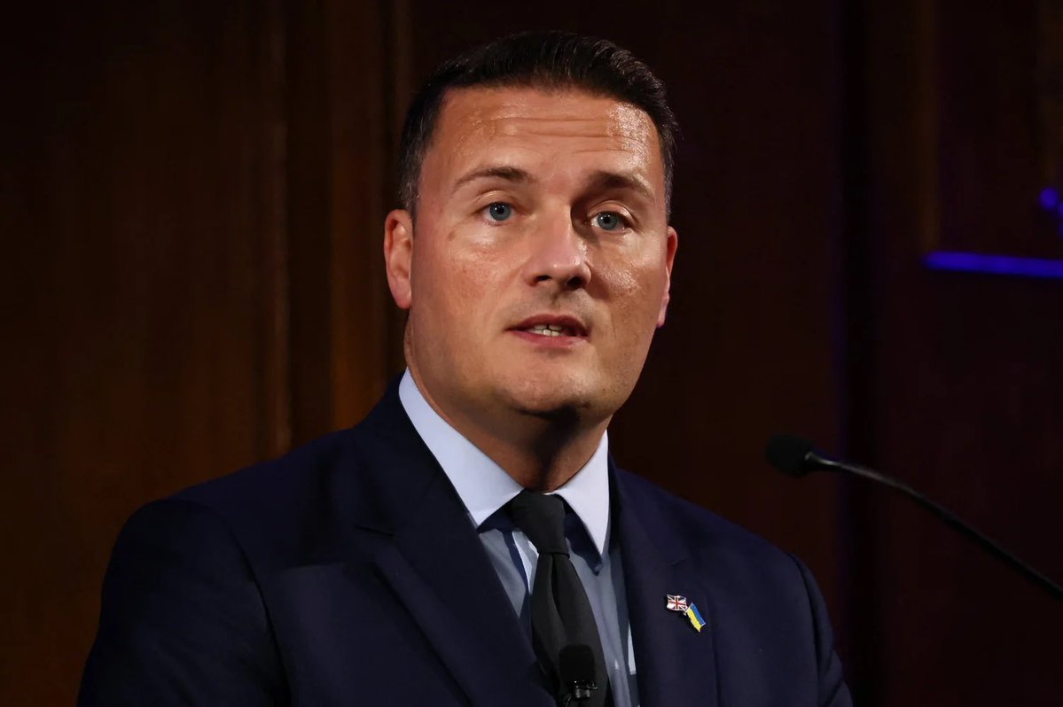 PoliticsNowGB's tweet photo. Defence Secretary Wes Streeting warns Britons to stockpile food and water over Russia war threat https://t.co/yfx79lGvL8