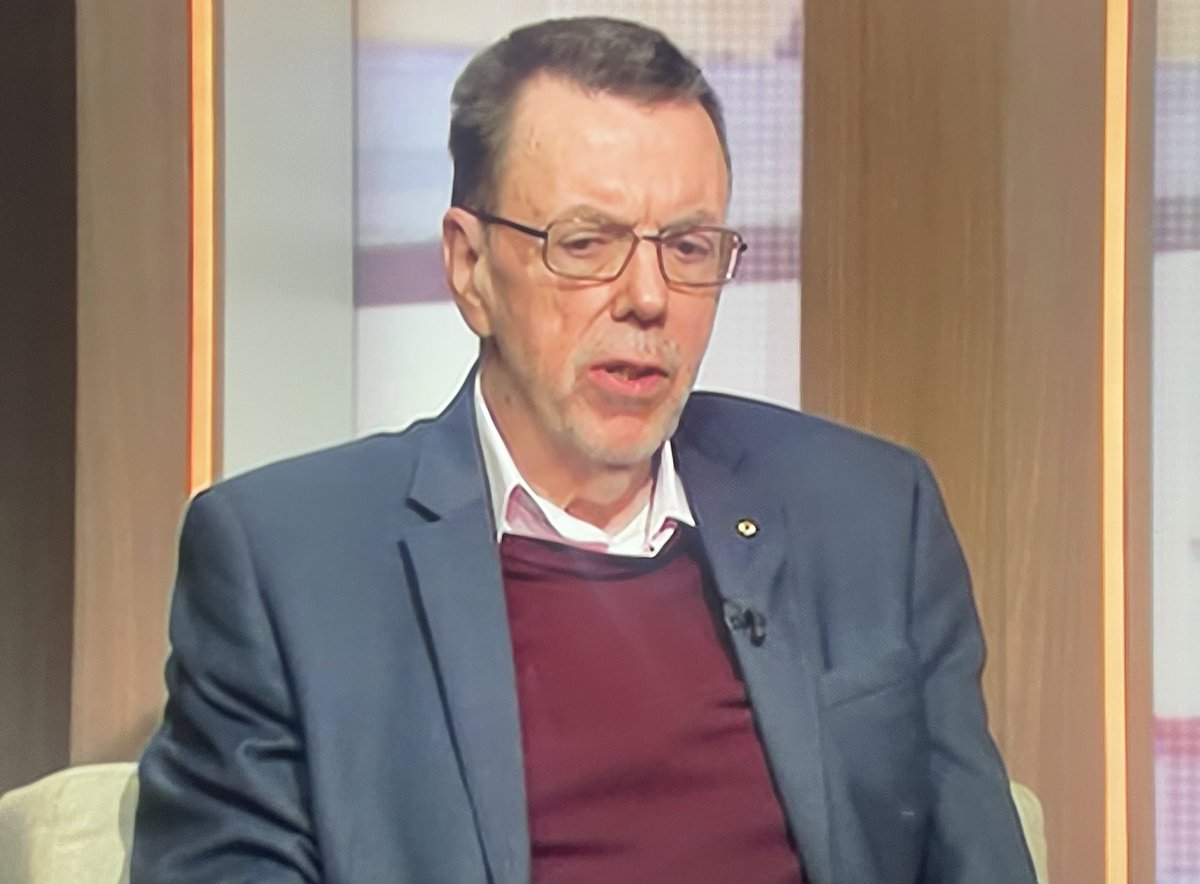 JayJay91341991's tweet photo. Greg Sheridan is the reason why the Liberals are dead and buried. 

Nothing but an outdated, insipid Murdoch mouthpiece. 

At least Melissa Clarke was calling him out on some of his bullshit.  

Vomitous. 🤮

#insiders #auspol @abcnews @LiberalAus #MurdochGutterMedia https://t.co/JW9VHQCt45