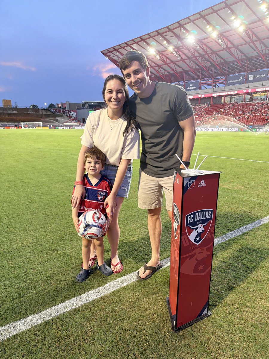 FCDCommunity's tweet photo. We welcome tonight's Honorary Captain of the Match, @Childrens Health Patient Ambassador, Clark! After being born with life-threatening complications, Clark spent 40 days at Children’s Health where specialized NICU care and lifesaving ECMO gave his heart and lungs time to heal. Today, Clark is thriving and loves animals, dinosaurs and playing outside!