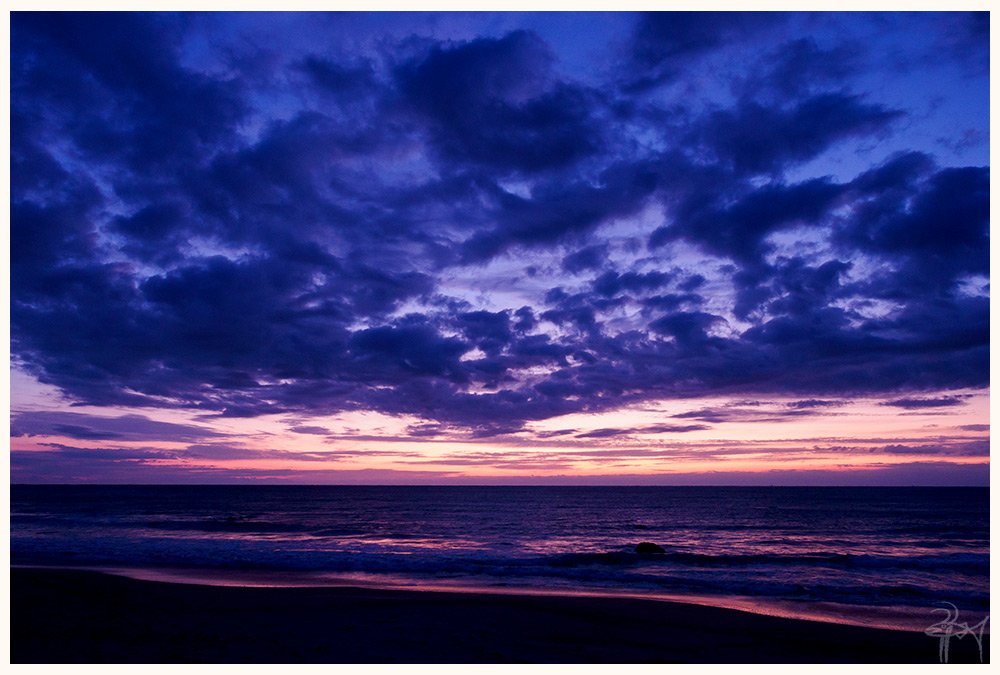 nagatsueeso's tweet photo. 『暁光の海』
#omdem1markii #海 #夜明け #暁光 #空 #雲 #海原 #旅の思い出 #千葉県 #南房総市 #聴覚障害者 #OLYMPUS https://t.co/1WiZBAlT9V