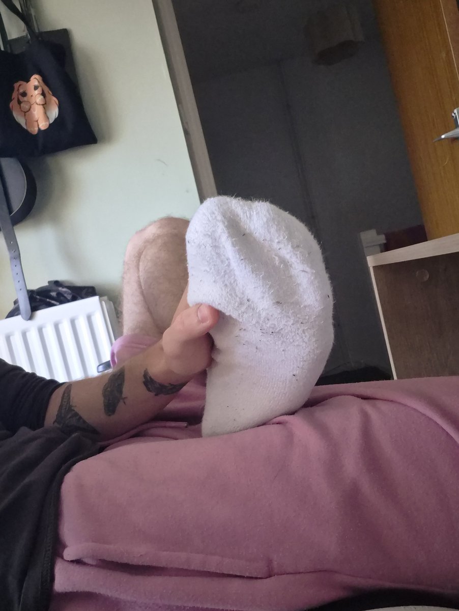 riley23948246's tweet photo. @Simon31793 Or i'd cum in a sock and send it lol https://t.co/zvo8co3gg3