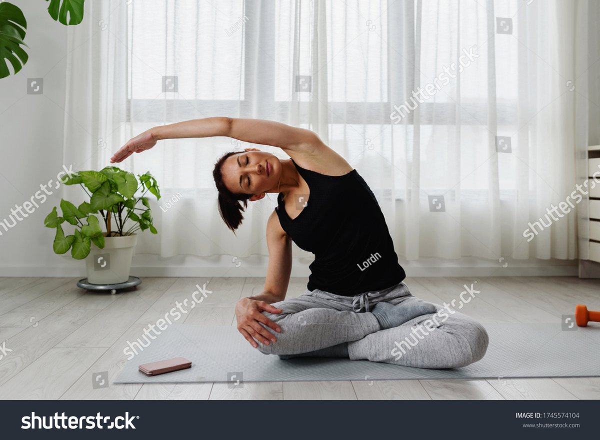 BriannaBarczv's tweet photo. Small daily steps make big health wins: swap 10 mins of screen time for a quick stretch u0026 sip water regularly! Your body will thank you today ， https://t.co/s1xLkzkyU5