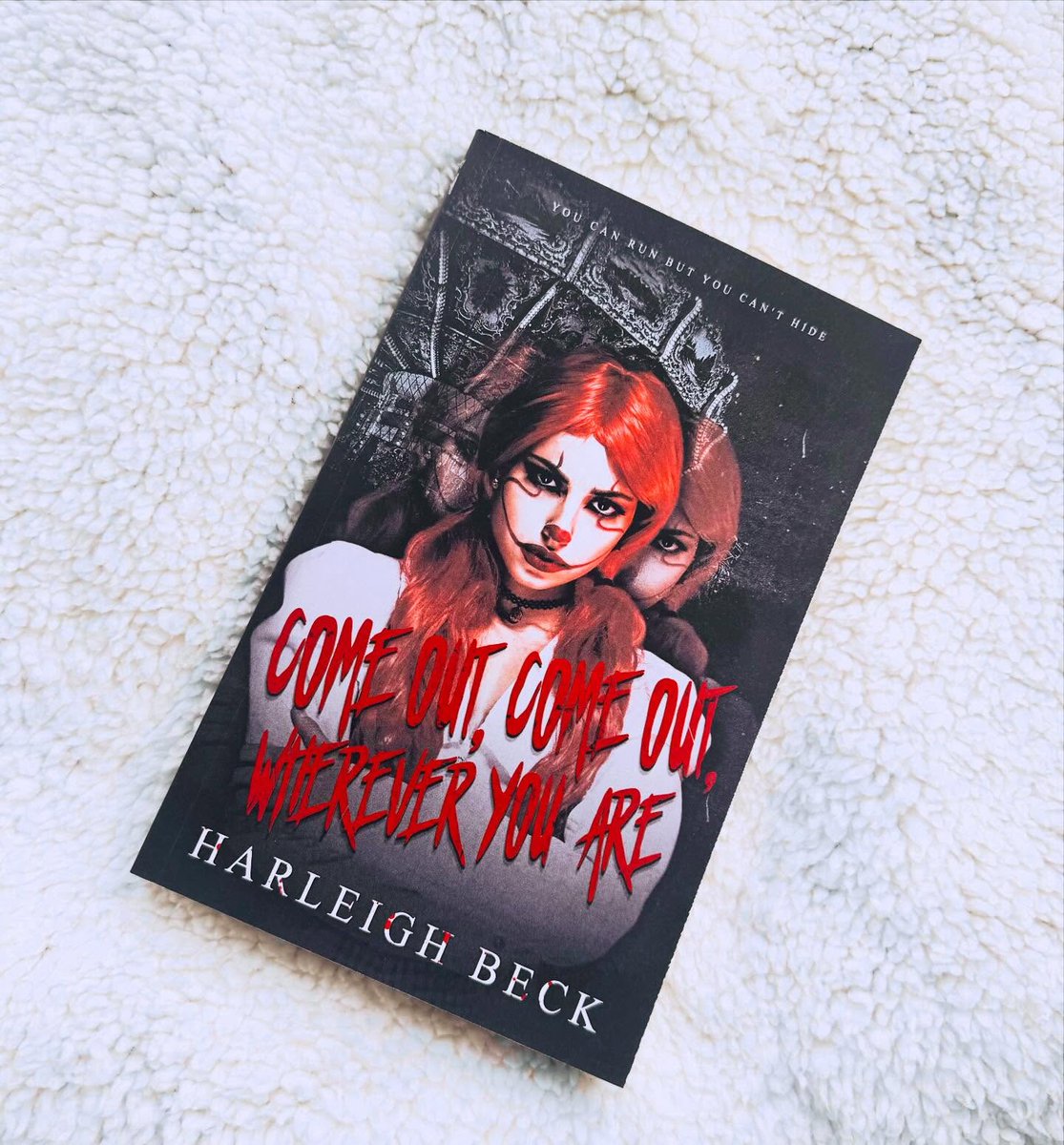 JenHeldhlq's tweet photo. Book Review

Absolutely devoured this in one sitting! The plot twists left me shocked. Every time you think you know what’s happening, another twist appears. I finished it last night and I’m still thinking about it today. A dark, twisty Halloween https://t.co/lidcU5peVY