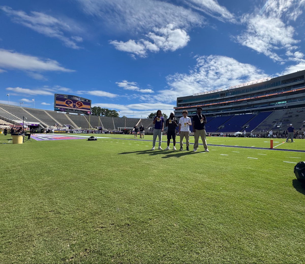 Thezekedtm's tweet photo. Blessed to attend ECU Football’s game-day visit vs. NC Central! 🏴‍☠️ Huge thanks to @ECUPiratesFB and the entire coaching staff for the hospitality and opportunity!

Ezekiel P. | Oak Grove HS | Class of 2027 | 6’4” DE

#ECUFootball #EastCarolinaFootball #Pirates #2027Recruit https://t.co/pSq23zJWB7