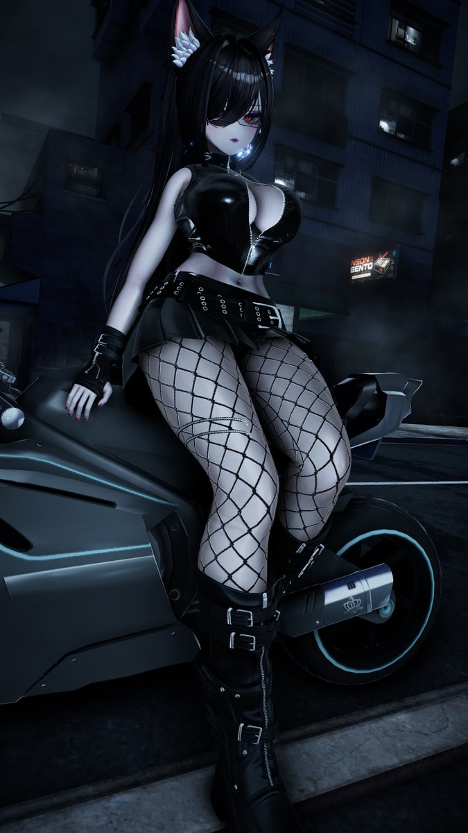 Lainhearth's tweet photo. Night Ride, huh?🌃🏍️ https://t.co/mfDqWkalMe