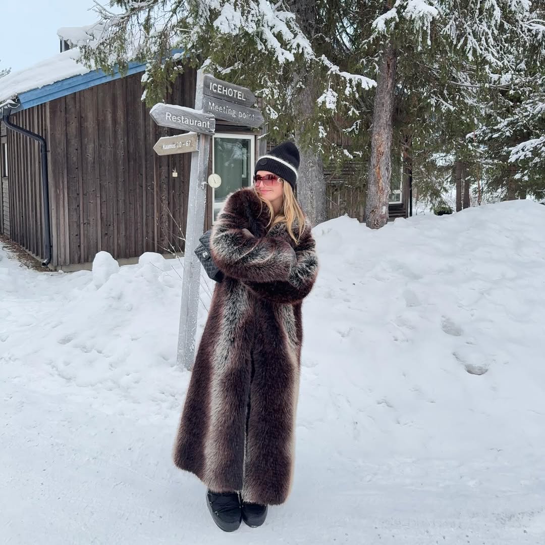 timothymar75cz's tweet photo. Januari💕💕 psst…. Ni får en liten förhandsvisning av något i den sista bilden🤪🤪 https://t.co/b5lw3jQNW2