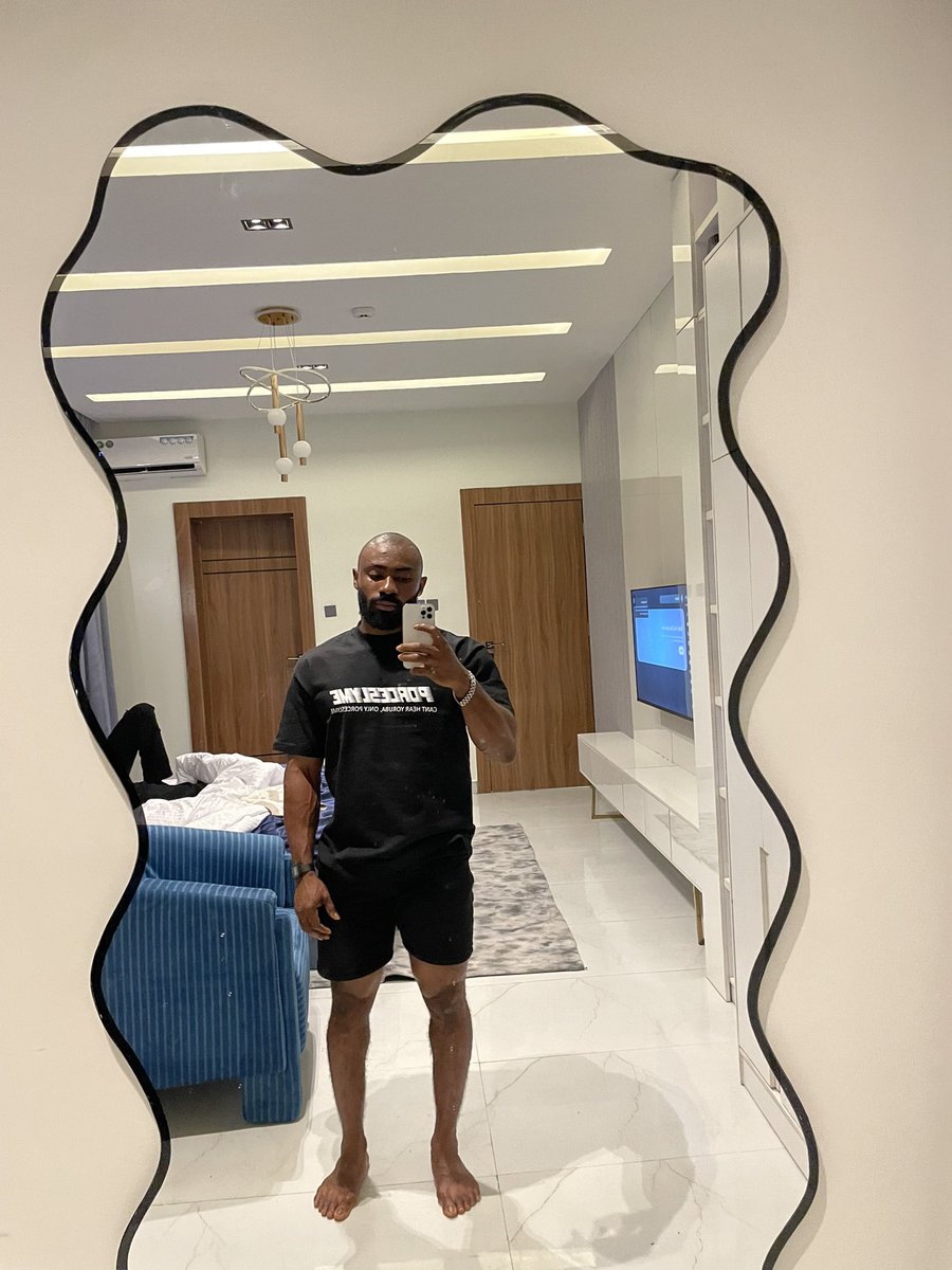 The_Finewriter's tweet photo. Please, I’m currently looking for a 1-bedroom flat in Surulere.

These agents have really dealt with me 😭 — money has gone, but I’m still yet to find a place that actually works for me.

Abeg, help a brother out. 🙏🏽 If you know a direct landlord or anyone with a decent 1-bedroom apartment available in Surulere, please reach out to me.

Please engage and repost. My landlord might just be on your timeline. 😂

Thank you, God bless you. 🙏🏽