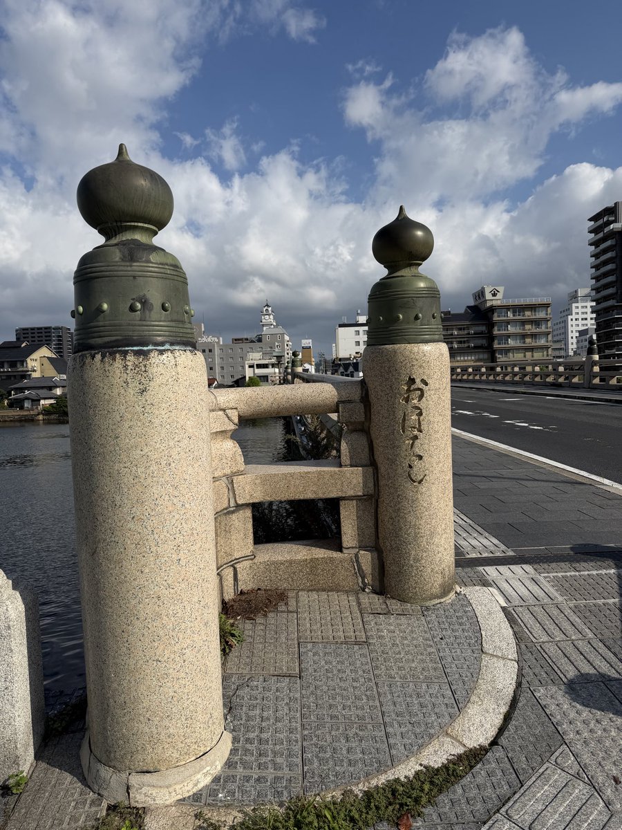 kym0096's tweet photo. 今回の目的の一つが＃ばけばけの聖地巡りでした
＃松江大橋
＃源助柱
＃小泉八雲記念館 https://t.co/j6r9Cjg1dI