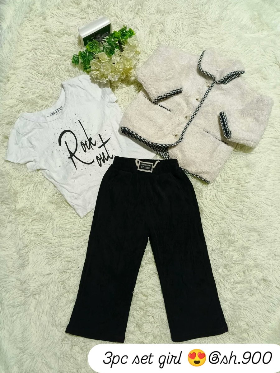 valtercampos1's tweet photo. 4/5 years baby girl 3-piece set, KSh 900. Available in Ruiru Bypass, Kamakis. Countrywide delivery available. https://t.co/fsvbvNwHAm