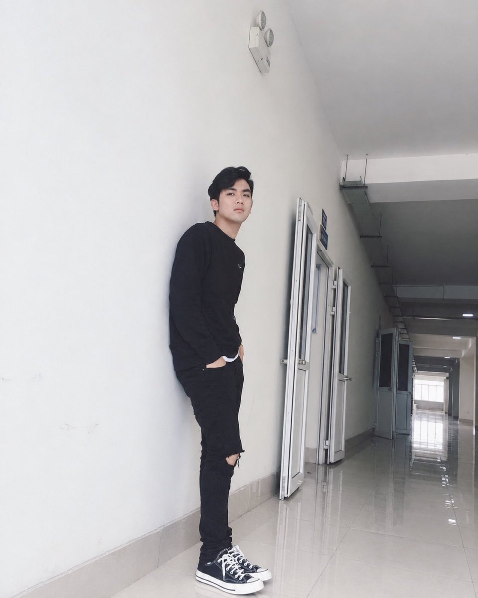 victoryzeetop's tweet photo. When I was a student https://t.co/5m4t63IWXx
