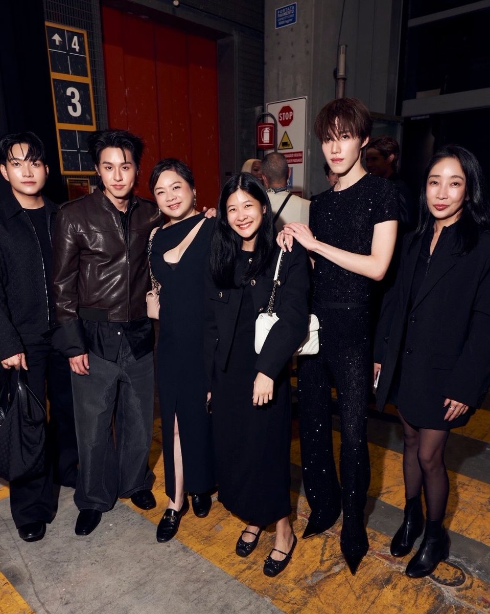 _muffinp's tweet photo. บิวกิ้นพีพีในฐานะ Brand Ambassador Gucci พุมใจคับ🥹🤍 

PP KRIT X GUCCI MFW26  
#GUCCISS27xPPKRIT #PPKritt 
BILLKIN GLOWING IN MILAN 
#GUCCISS27xBILLKIN #Bbillkin 
#GucciTheStoreShow #gucci https://t.co/Q19nZvHHSv