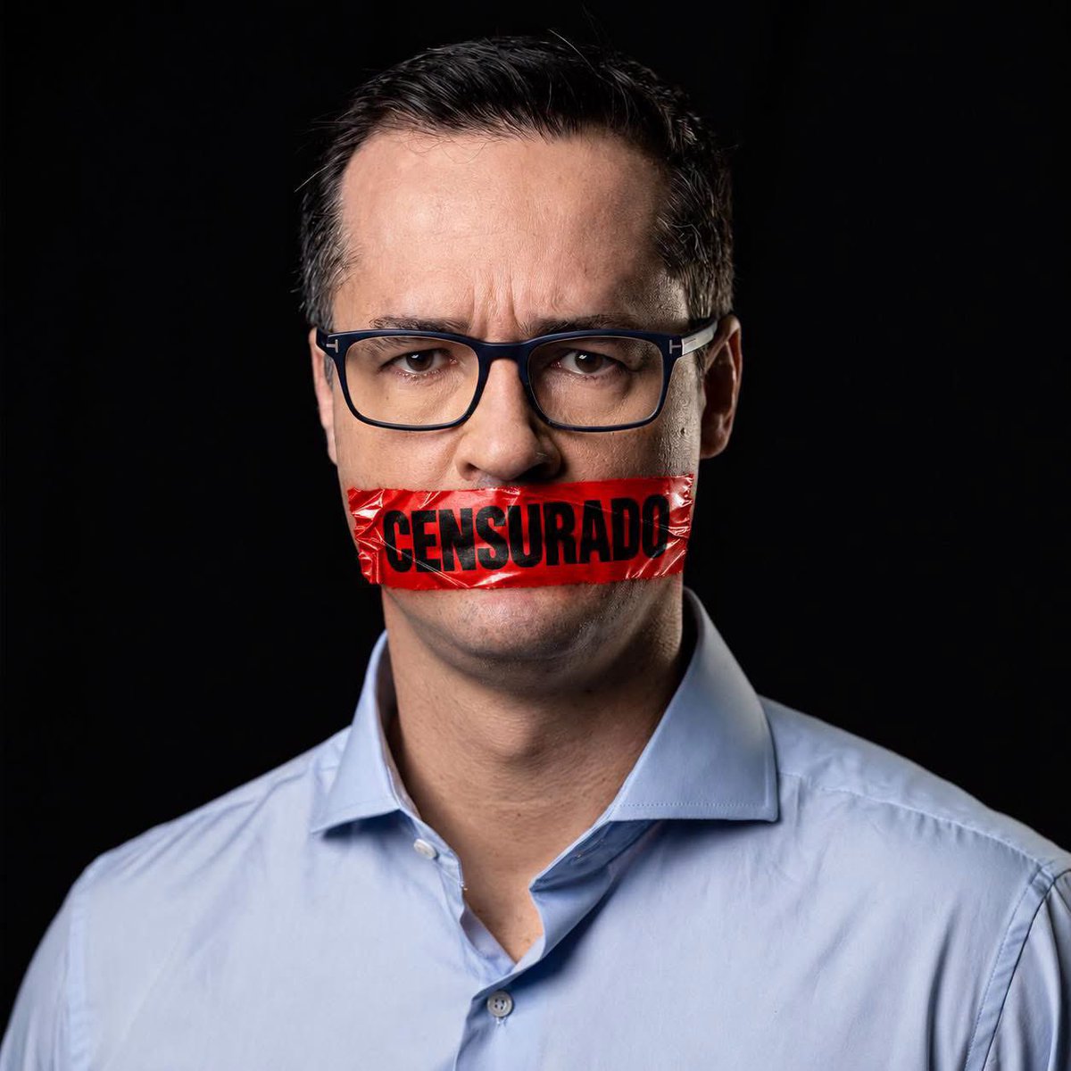 RosaneBonoro's tweet photo. Vote para o Senado Federal 
300 -Deltan Dallangnol

Paranaenses, esse é o Senador do seu estado. https://t.co/sl91KMm0BJ