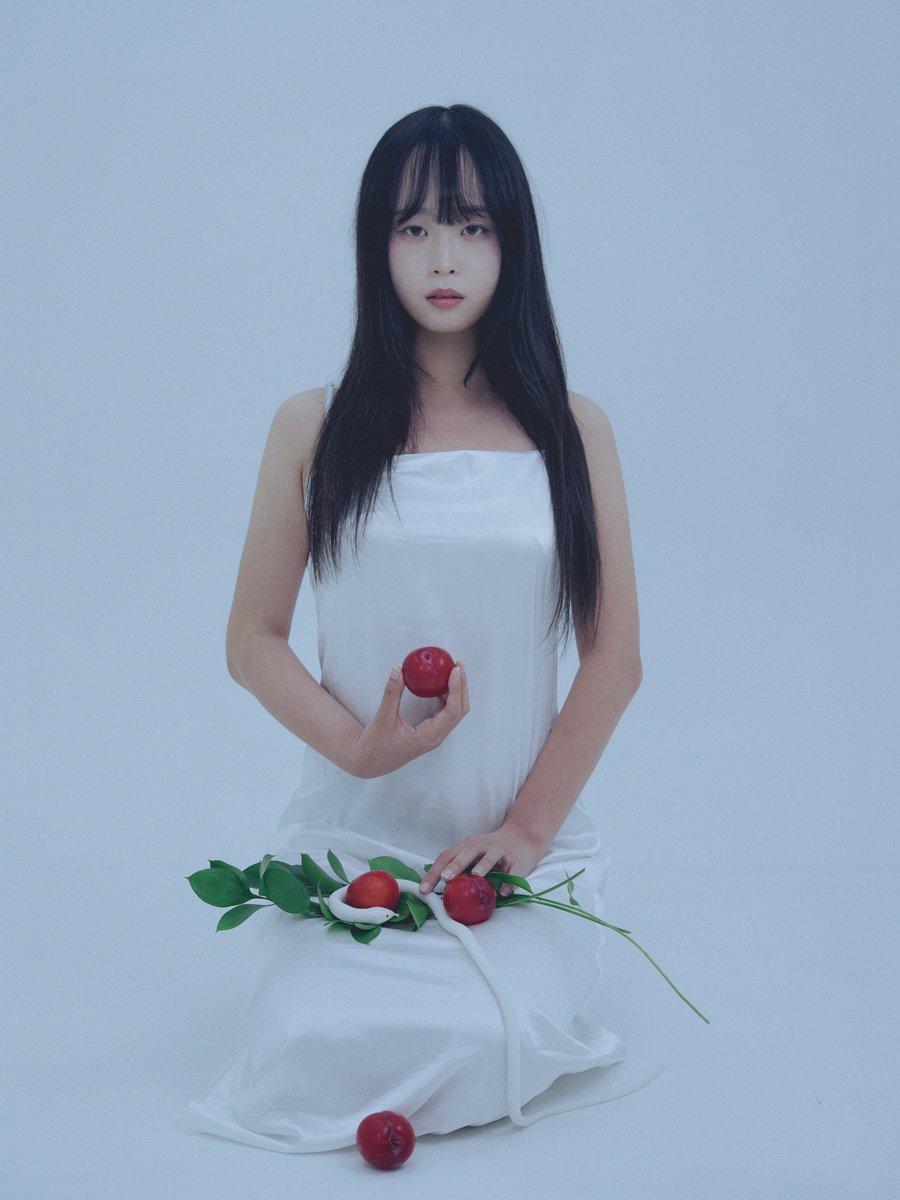RonnaOrtman's tweet photo. [Part 2. The Forbidden Fruit]
The first taste of sweetness
—Desire
With @febttday_zip https://t.co/OJJkBjW7fo