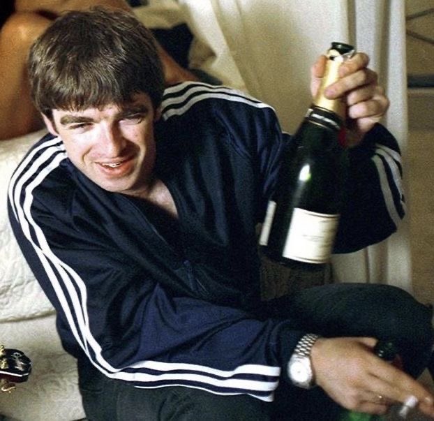 sofislidesaway's tweet photo. showing up to oasis live 27 in full adidas gear https://t.co/gro0eLgQDD