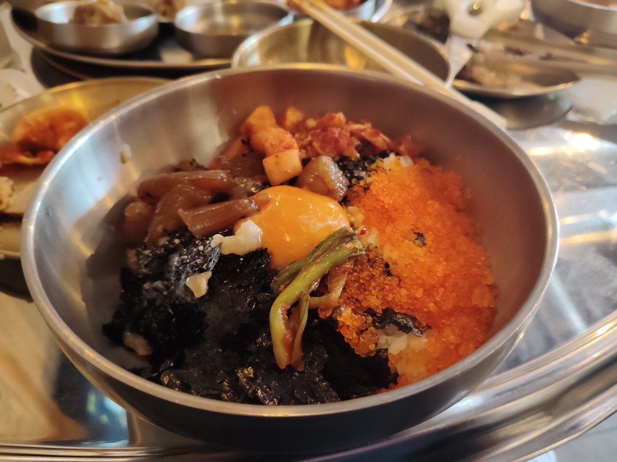 snonpy's tweet photo. 新大久保のキサ食堂でカンジャンセウユッケビビンバ
最近アルコールよりコーン茶です。 https://t.co/BwyV7XSTWl