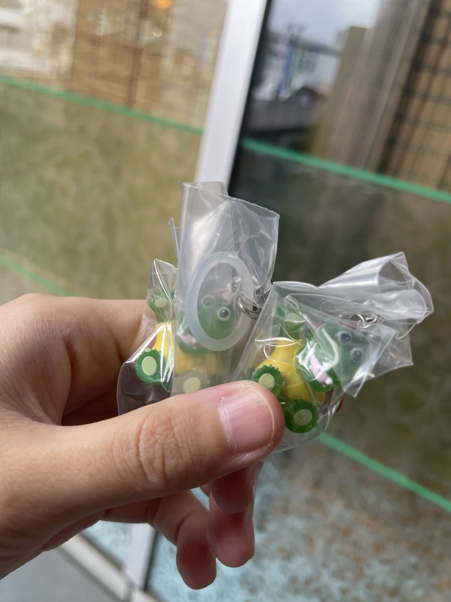 ao_splatoon_'s tweet photo. がんこちゃん めじるしアクセサリー 交換

譲 バンバン2
求 がんぺーちゃん

2:1交換可能です。
郵送または多摩センター周辺手渡し https://t.co/IAU1f1fHfW