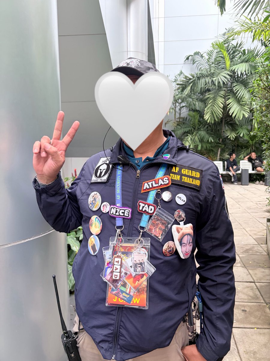sunflowmb's tweet photo. คีพวงของจริง #ATLASRisingUpConcertatImpact
#ATLASRisingUpConcert 
#ATLAS_th #ATLASth https://t.co/jEfXz8fSEk
