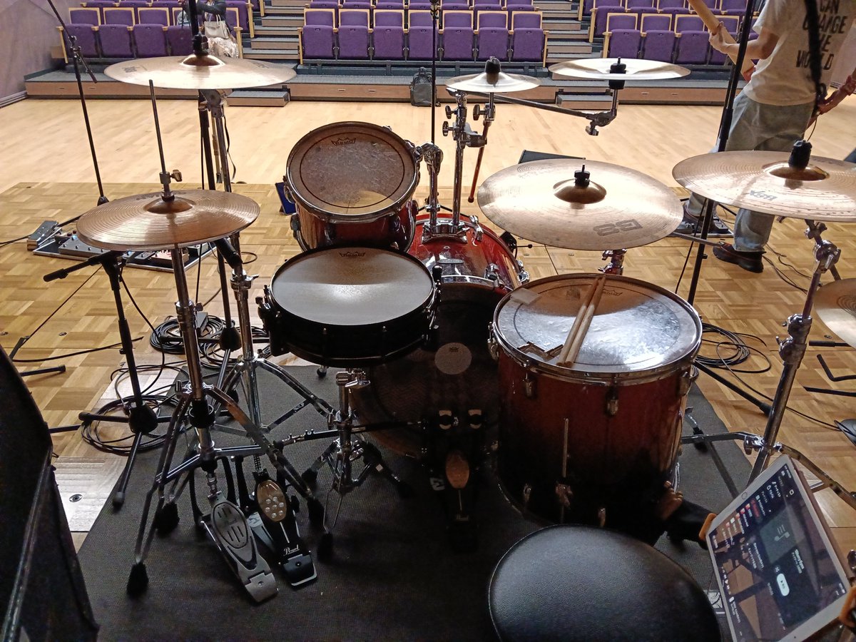 sada_blood's tweet photo. 音楽活動の本番🥁 https://t.co/eB47ZLuekH
