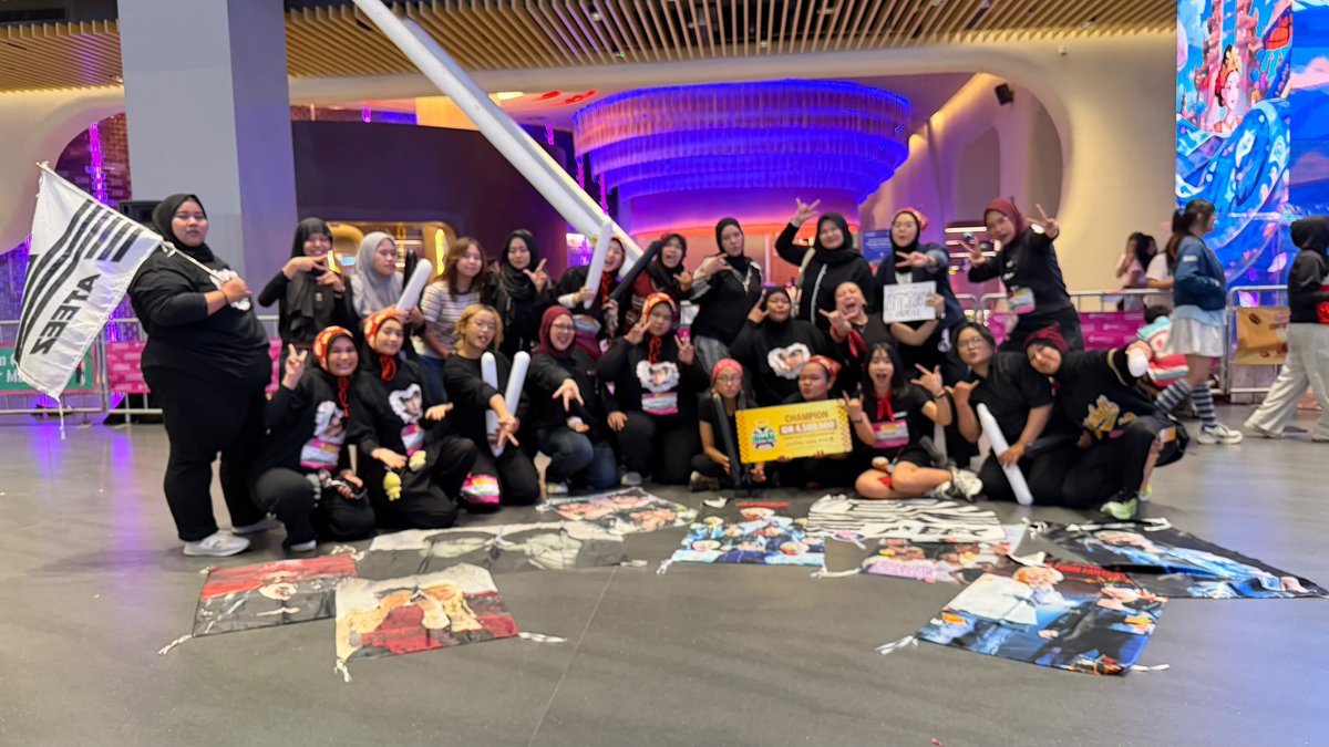 tinyraebang's tweet photo. On September 26 2026, after passing round by round against 300 participants, ATINY finally took 1st Place on Road to SUPER FANDOM WAR and made it to the Main Event of SUPER FANDOM WAR🔥🔥

We are so thankful and deeply grateful to All Atiny participants and supporters who came,cheered, and joined us on yesterday event🥹✨🥹✨

Special Thank You to all crews who prepared all of this amazing event yesterday @.superfandomwar @coppamagz

You guys see that @ATEEZofficial ??? This is the COOLEST THING😎

Get Ready and Stay Tune for the Real Main Event Soon!!!📢📢