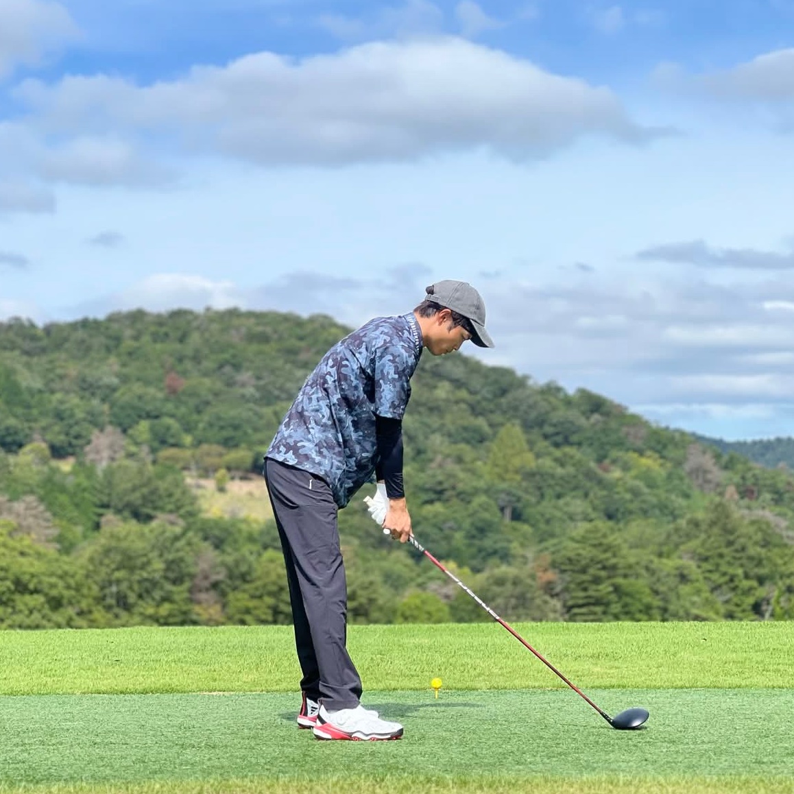 LaLaxy9's tweet photo. 今年はゴルフにどハマりして毎週打ちっぱなしかラウンド行ってます🏌️‍♂️

広島近辺のゴルフしてるリスナーさん居たらマジでいつでも行こう！

接待ゴルフで上司倒したい。 https://t.co/SUAw3gaCLV