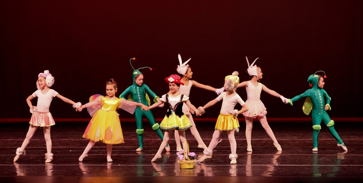 BrightonBallet's tweet photo. Remember, #dance #education offers many #benefits for children, from physical #fitness and coordination to #creativity and #social #skills.
🎁Give your child the gift of dance today! https://t.co/227udpRWQ9
#danceeducation #Kingsborough #SouthBrooklyn #ballet🩰 https://t.co/0uSZqWGi3Q