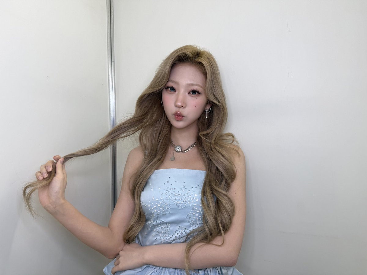 stellaspic's tweet photo. weverse update ♡ #stella https://t.co/RQENOQSlqk