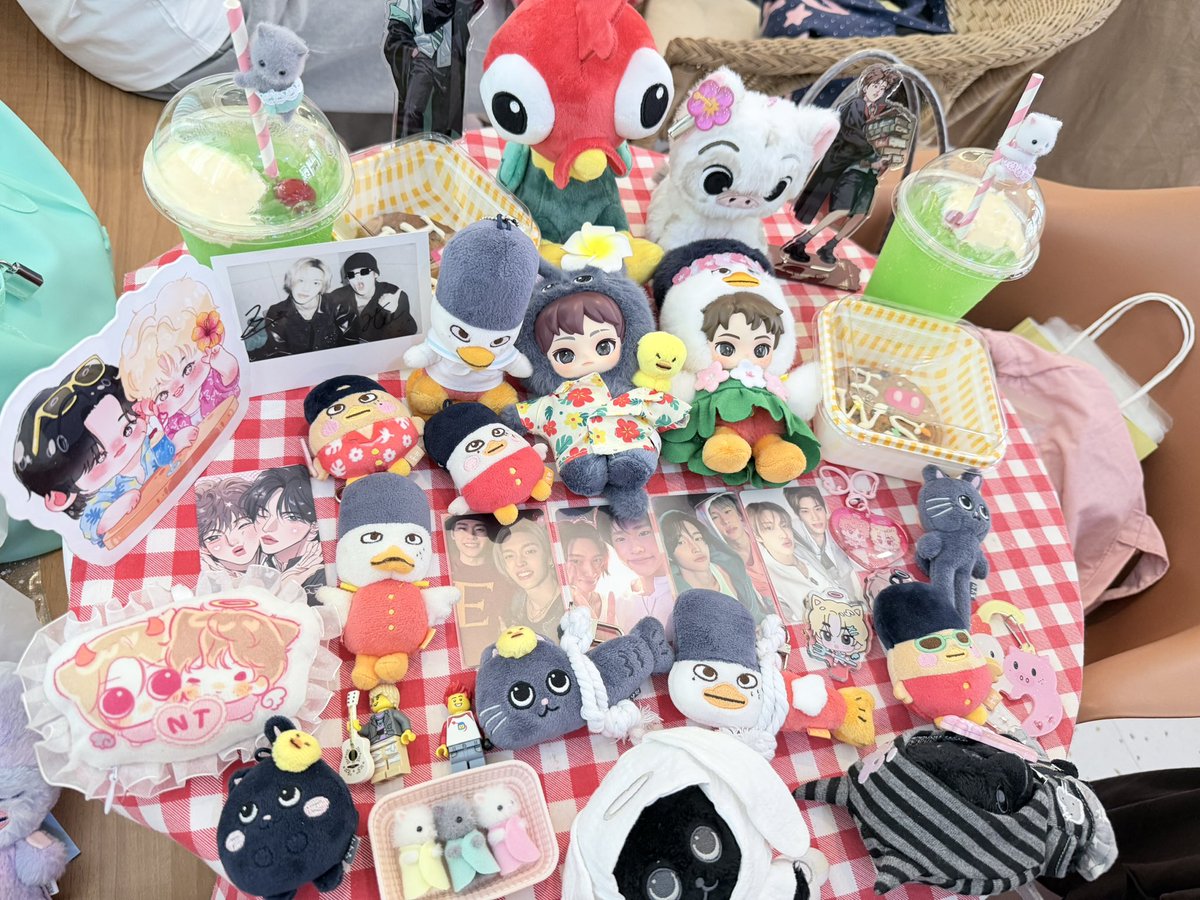 min_agustd9393's tweet photo. โต๊ะนี้นะคะ มารับได้เลย #EndlessSummerWS 
#0152หน้าร้อนหรือน่ารัก https://t.co/rdNKdztfJu