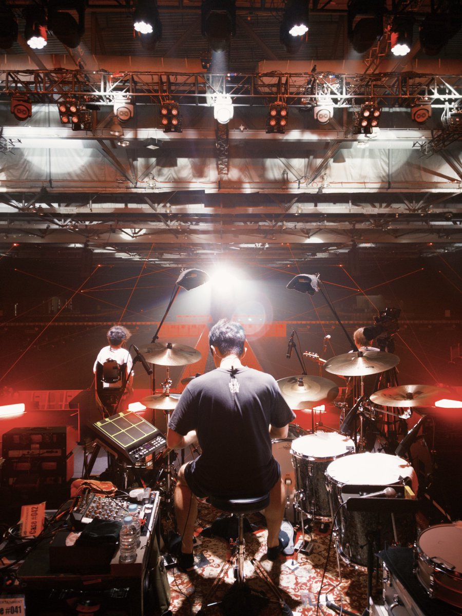 backnumberstaff's tweet photo. 視線（も） https://t.co/bH75K3z4aH