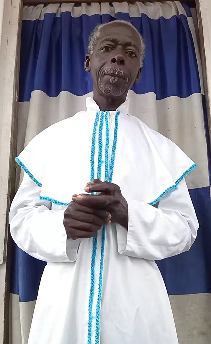 harm3t's tweet photo. Everyone, meet my church pastor. https://t.co/sdGq5YIWvK