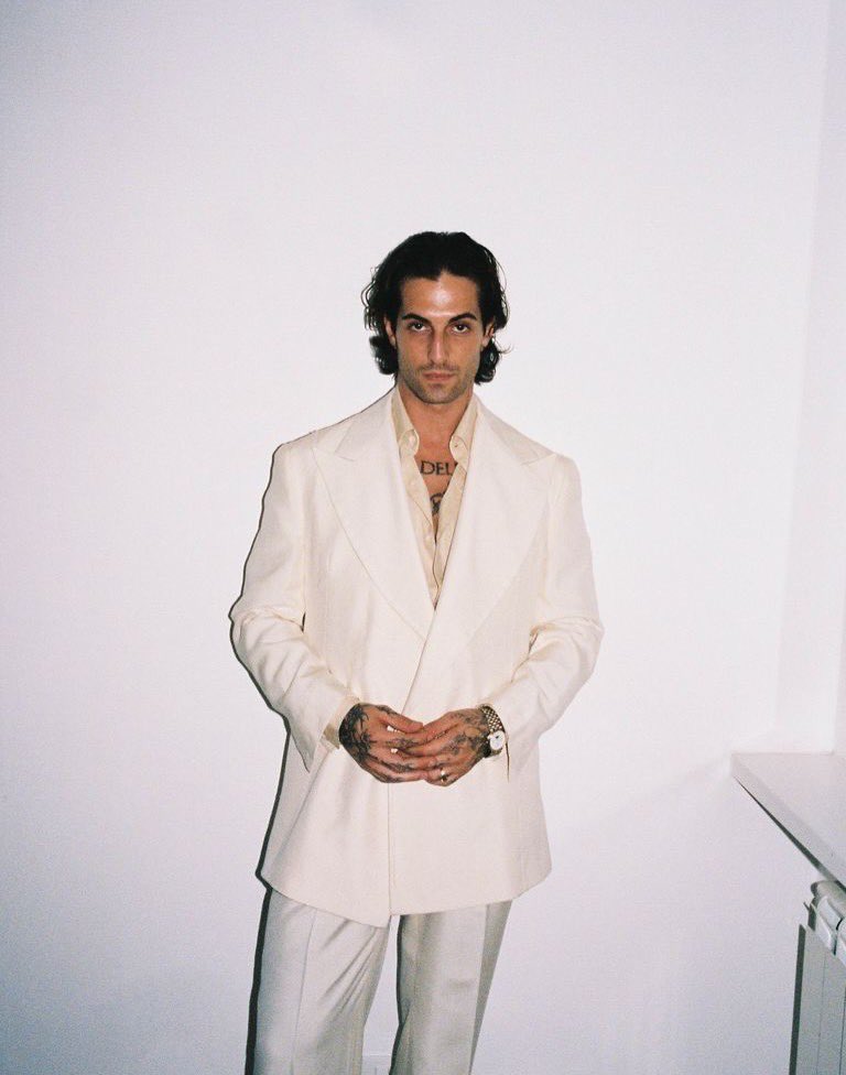 ManeskinFanClub's tweet photo. Damiano David for Vogue Italia. 💫 https://t.co/YNCI5gRfVG