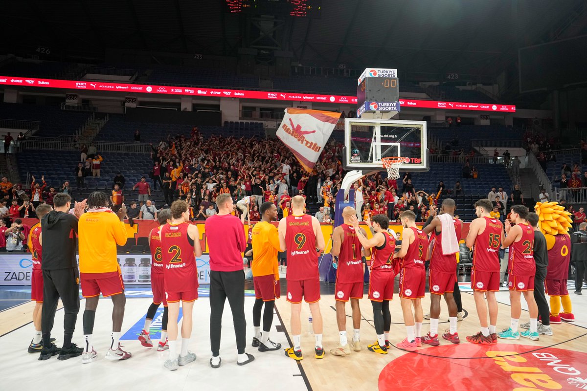GalatasaraySK's tweet photo. Günaydın #Galatasaray Ailesi https://t.co/47TUcLo14I