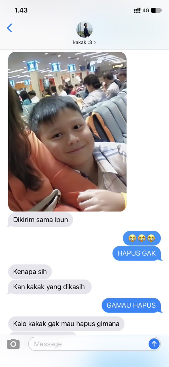 deanmothism's tweet photo. #williamest one tweet local au ☆
w as timur—e as erlang #timlang
si kakak lagi mau tengil tp si dd have a bad day 😞 https://t.co/OuSxsi36zb