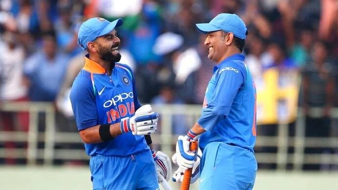 ImTanujSingh's tweet photo. VIRAT KOHLI ON MS DHONI: ❤️

- "MS Dhoni is always be MS Dhoni in terms of he's my first Captain. And these things cannot change inside me. He's always be my first Captain". (JioStar). https://t.co/1ju035gVix