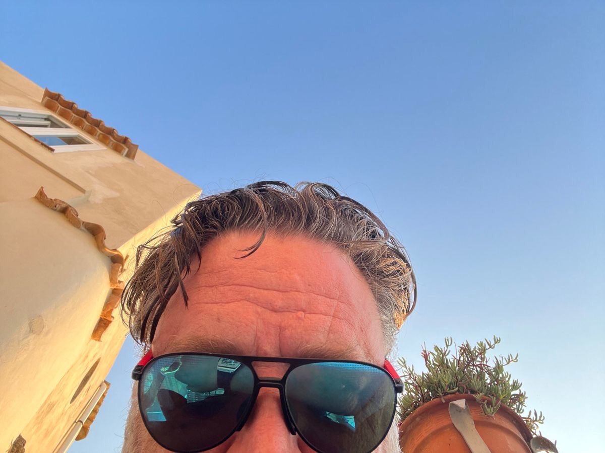 RussellCronw's tweet photo. Don’t I look great? 😊 https://t.co/iRT4c0PnpP