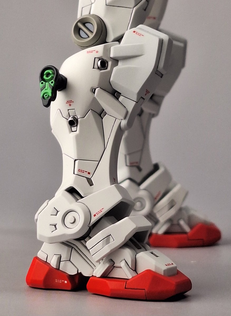 wanda_maru's tweet photo. #自慢の脚を見せよう
ジークアクス登場機体の脚 https://t.co/mmPblqu77M