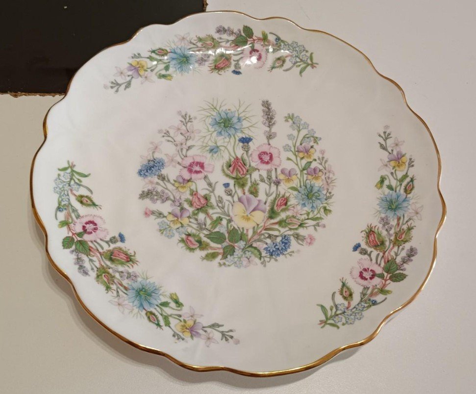 ElGanspo's tweet photo. VENTAS DE PLATOS (31)DECORATIVOS ÚNICOS DE DIFERENTES MARCA ROYAL DOULTON, WEDGWOOD, CHURCHILL,ROYAL BURLINGTON ,ROYAL WORCESTER,DENBURY MINT, AYNSLEY Y MUCHO MÁS ⬇️ ⬇️ 
 #platos #royaldoulton #decoracion #hogar #coleccion 
https://t.co/TsiqJPukHq https://t.co/V0GYIy16mz