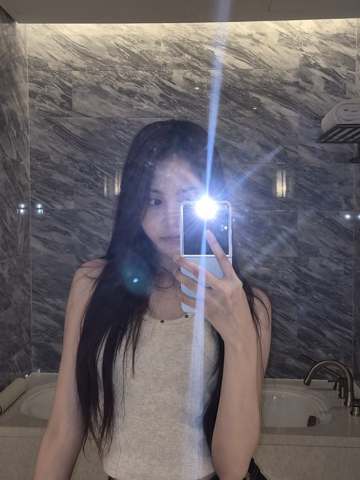 carmnitq's tweet photo. Happy weekend juga dari aku yang belum mandi >< https://t.co/7UeZbCp7pV