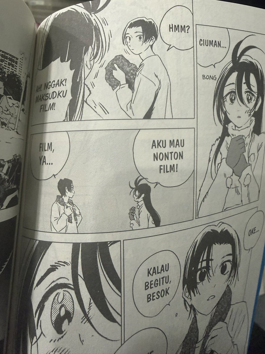 kk4manga's tweet photo. Waduh lagi irit tinta kah min, manga mahal jee dapat tinta begitu 😂 @phoenixgramedia https://t.co/2YWTnAVJ6s