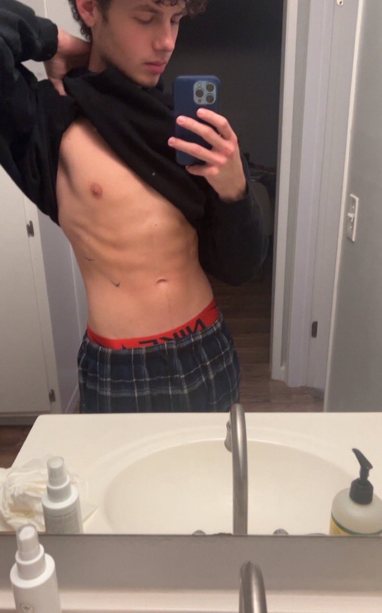 Titana3p's tweet photo. https://t.co/JhKxugyAI0 tap on the link to get files💦🥵❤️🥵😍 https://t.co/Jl6jANza23