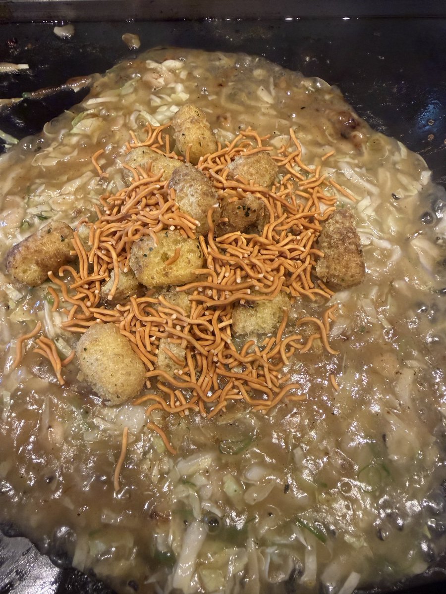 tomoyan520's tweet photo. お好み焼本舗に行ってみた🤩
ベビースターもんじゃは、よくあるけど期間限定でキャベツ太郎もんじゃがあったから両方注文して、キャベツ太郎ベビースターもんじゃにしてみた😂
うん‼︎美味しいっ😋
メニューによっては出来上がったのを提供してくれるから美味しく食べられた😄
また行こうっ\(//∇//)\ https://t.co/sOVhleMQHP