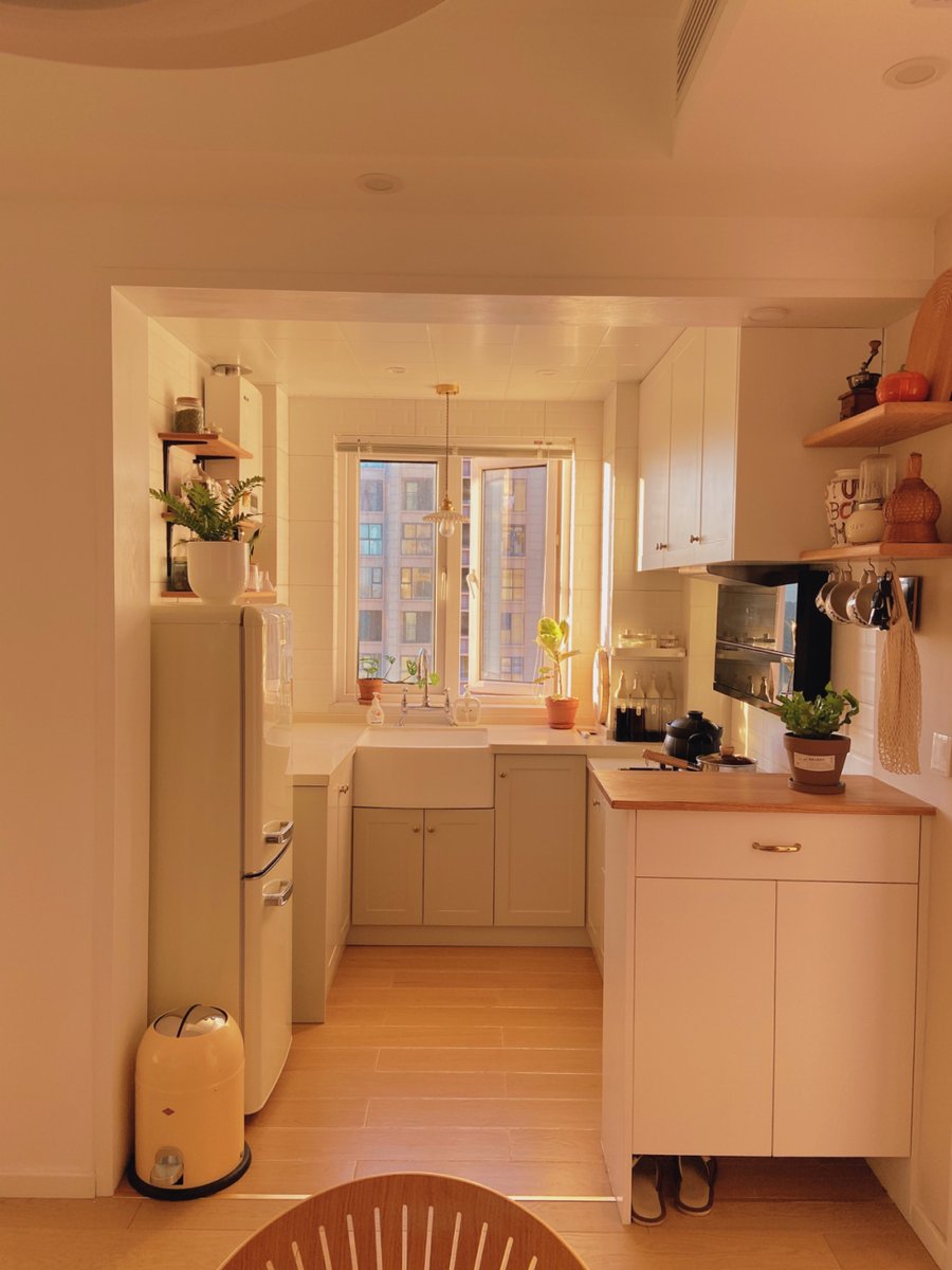 DellaGuedpk's tweet photo. Solo un minuto para ordenar el desorden de las tazas después del desayuno! Un pequeo esfuerzo que deja la cocina brillante y el día con buen comienzo. https://t.co/mspRcys6Vg
