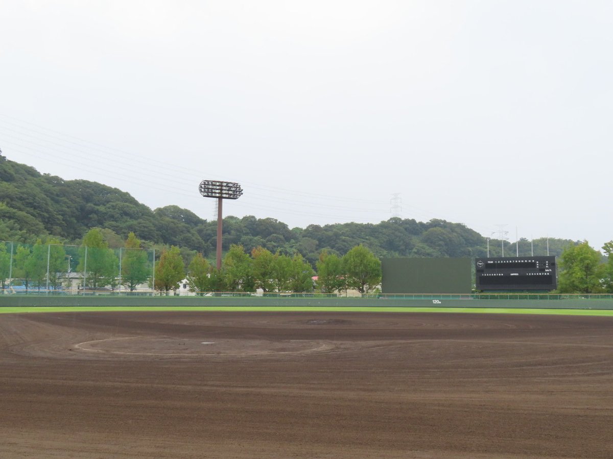 telewaka_bb's tweet photo. 秋季近畿地区高校野球大会県二次予選について。ベスト4に進んだ智辯和歌山が国民スポーツ大会に出場するため準決勝が9/29(火)に変更されます。紀三井寺公園野球場で第1試合が「智辯和歌山ー田辺」となり午前9時、第2試合「和歌山東ー���賀」が午前11時30分開始予定。決勝と3位決定戦の日時は未定です。 https://t.co/Us5HMJ3IRX