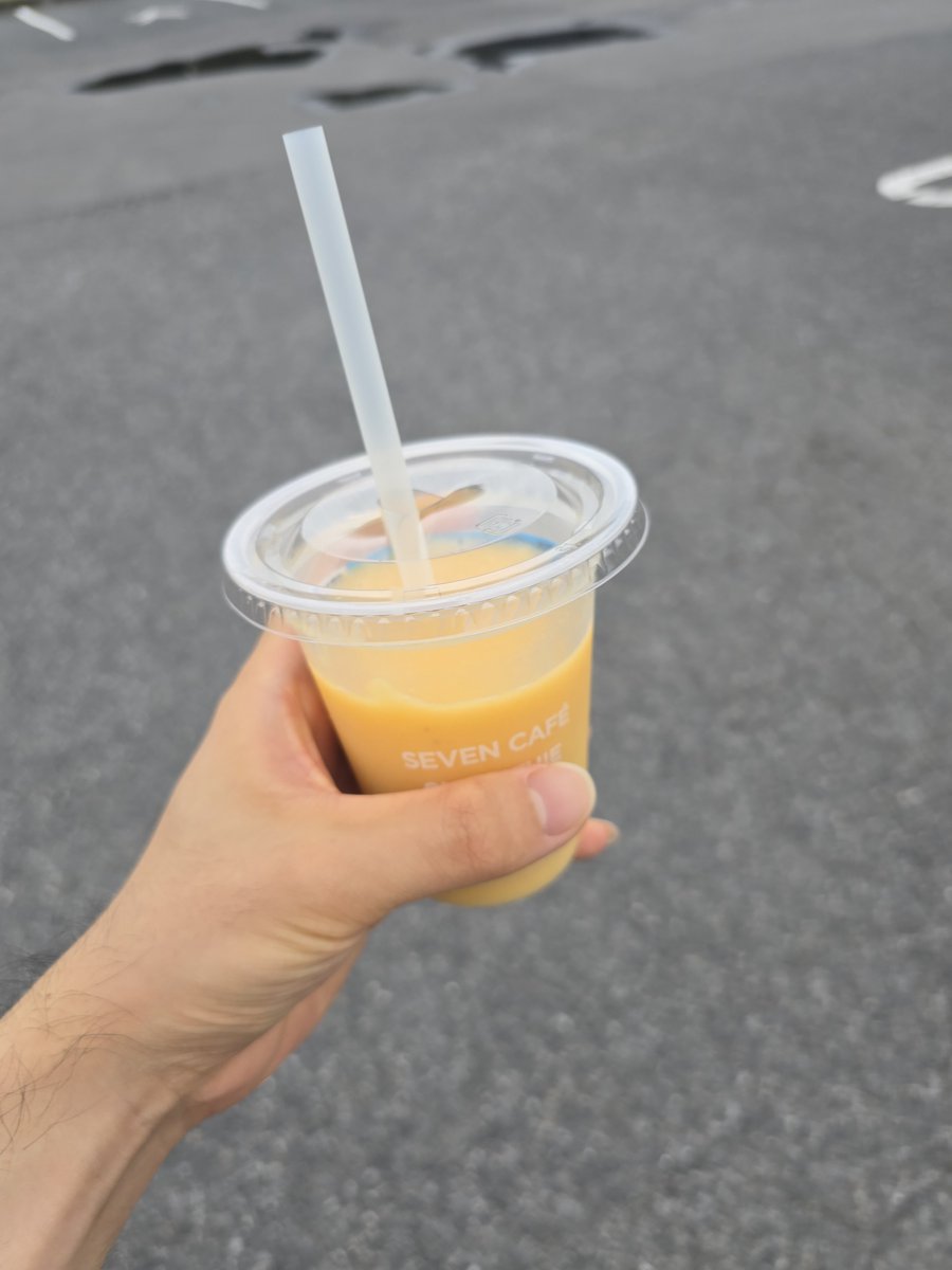 poteto123451's tweet photo. ちょい飲んでる https://t.co/5O8tcVHklC