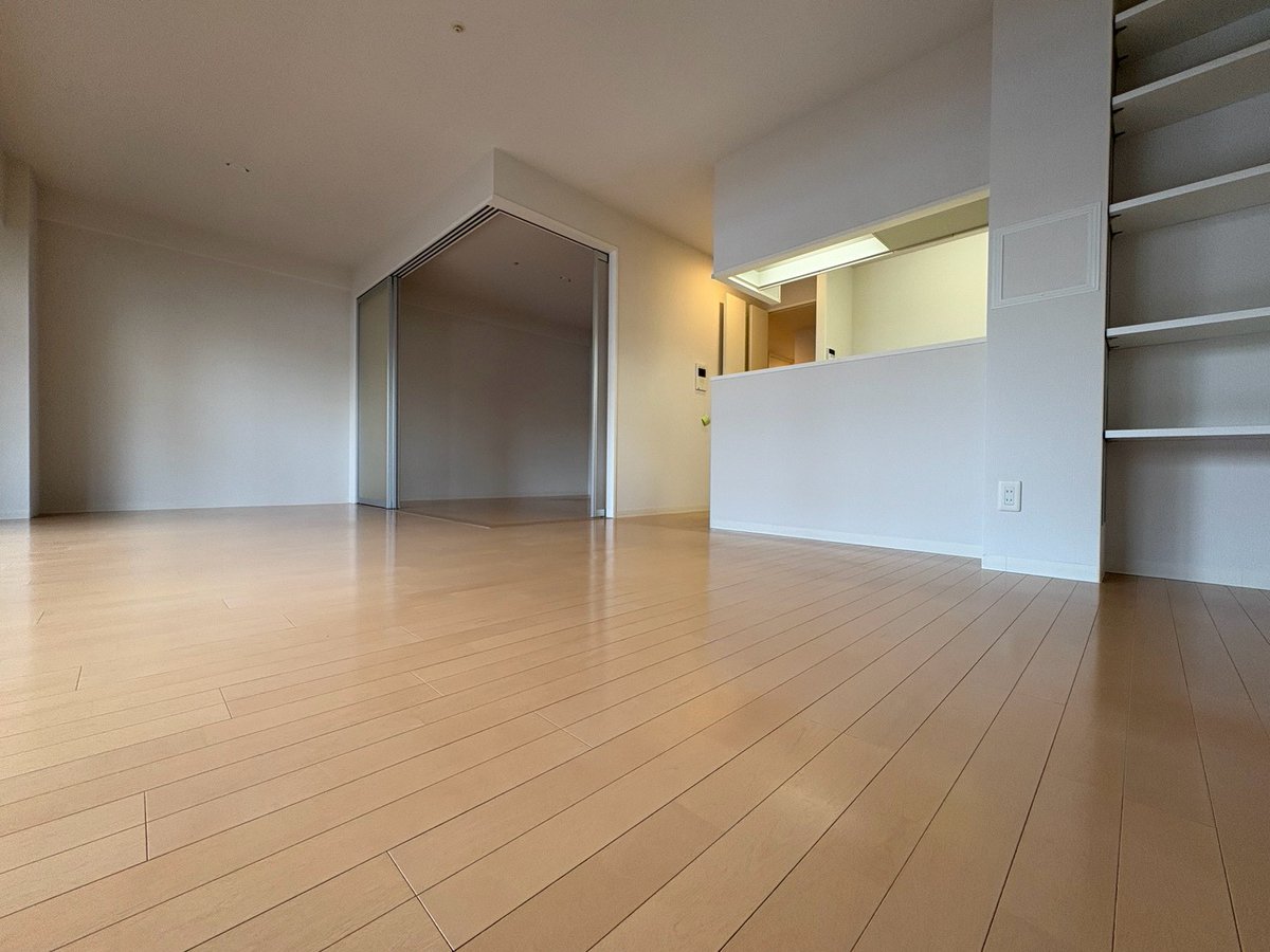cocoroomEST's tweet photo. COCOROOM🏠大阪の賃貸屋です

【物件No.2】
✅玉造駅徒歩7分(2路線利用可)
✅2LDK 68.65㎡
✅ウォークインクローゼット完備
✅ペット相談可
玉造エリアでゆとりの広さの
お部屋をお探しの方に
オススメのお部屋です♪
気になった写真もっと見たい方は
コメントで「玉造」と記入ください📝 https://t.co/h1cLkguZlY