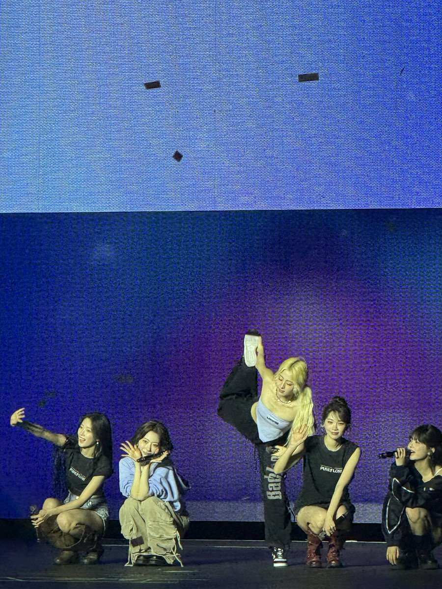 kkurajun's tweet photo. they are sooo😭😭😭 https://t.co/lYrORxJodb