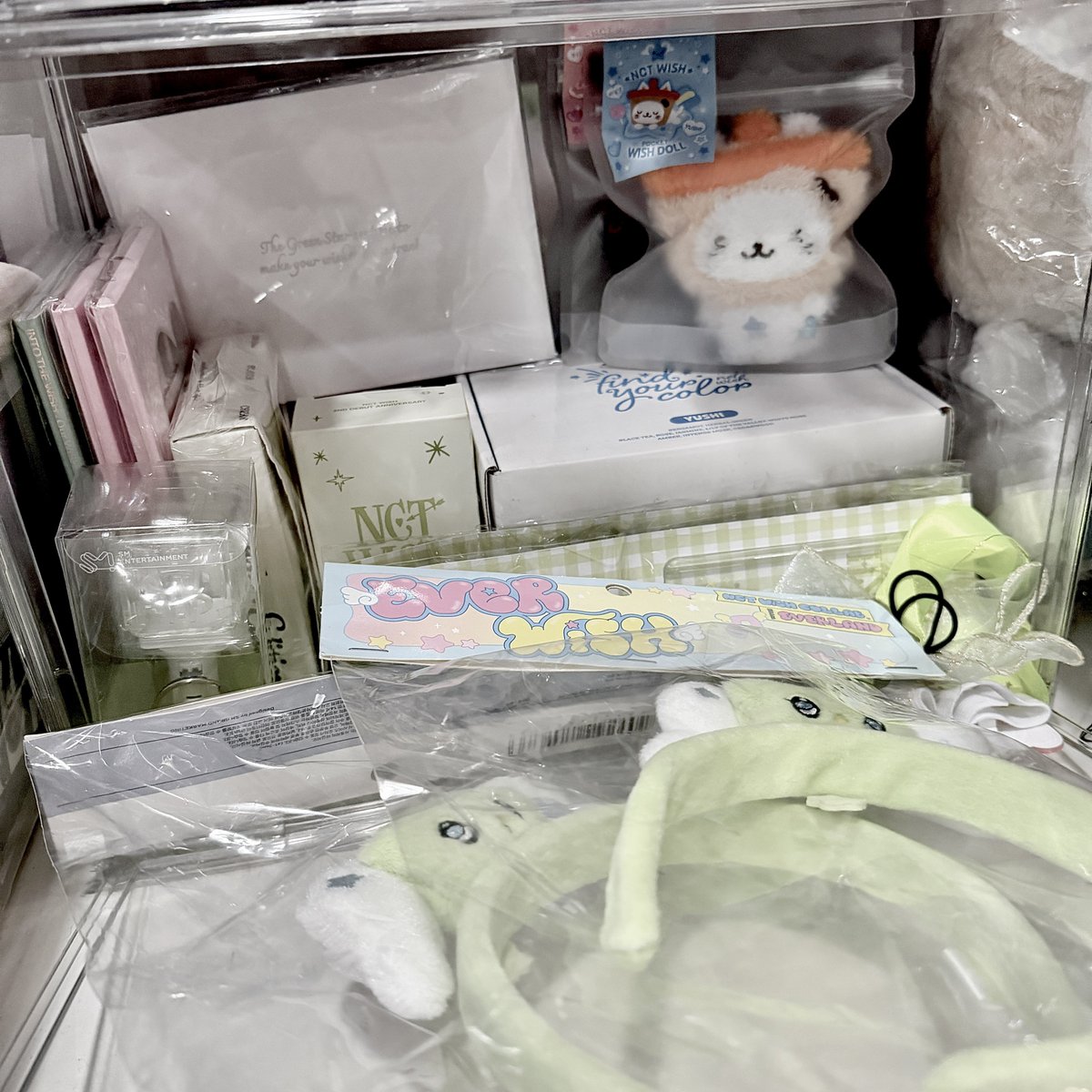 carxhyle's tweet photo. not into dolls but they have the cutest doll merch 🥹 https://t.co/J6N1TZHsJS